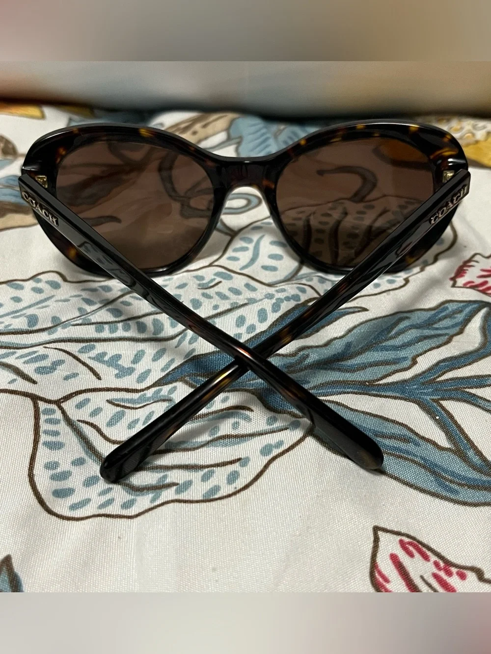 Coach Women’s Brown Tortoiseshell Sunglasses with Case